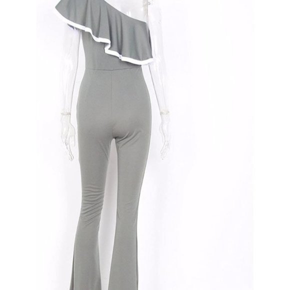 NWT One Shoulder Ruffle Bell Bottom 70s Jumpsuit. - Picture 4 of 4